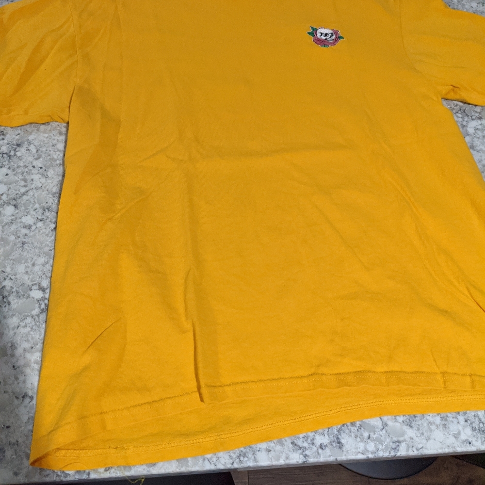 Rue21 tees, size L